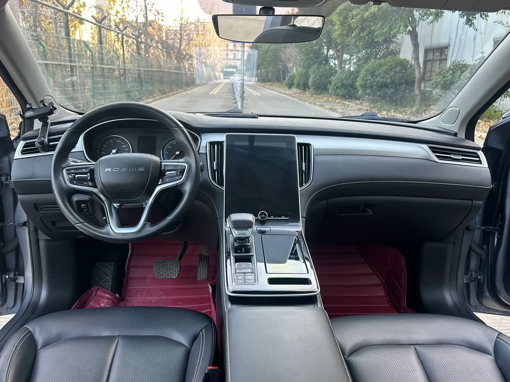 2019 ROEWE I6 thumbnail 4