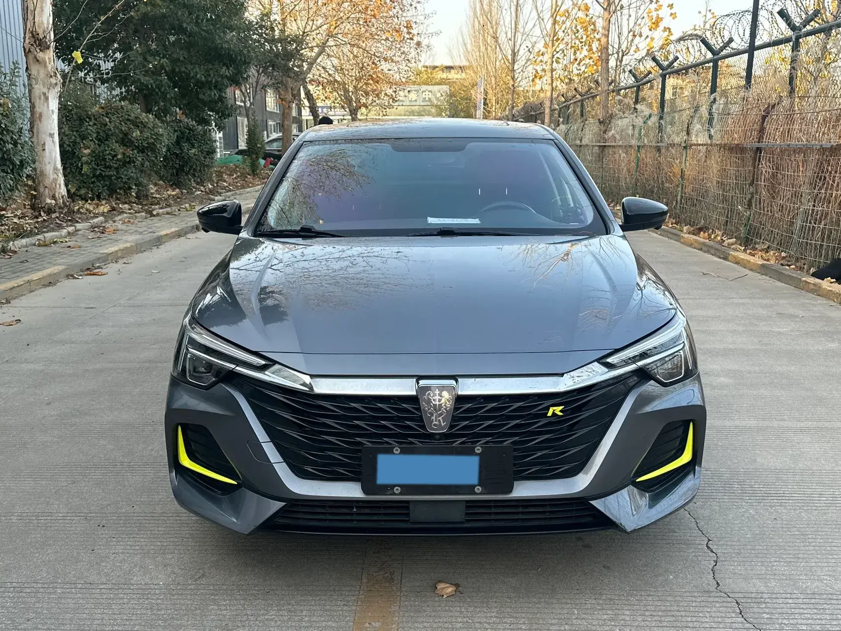 2019 ROEWE I6 thumbnail 2