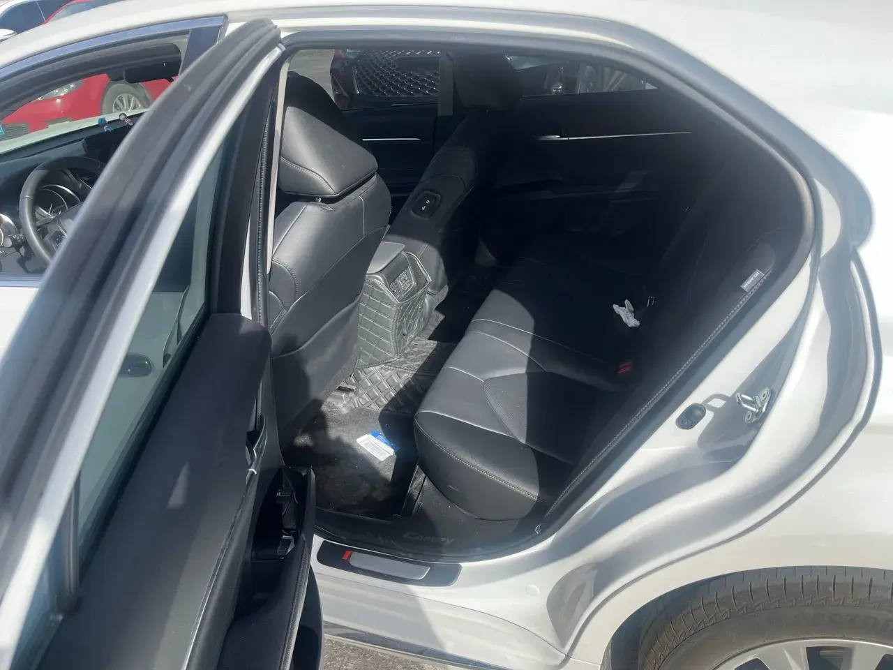 2023 TOYOTA CAMRY thumbnail 4