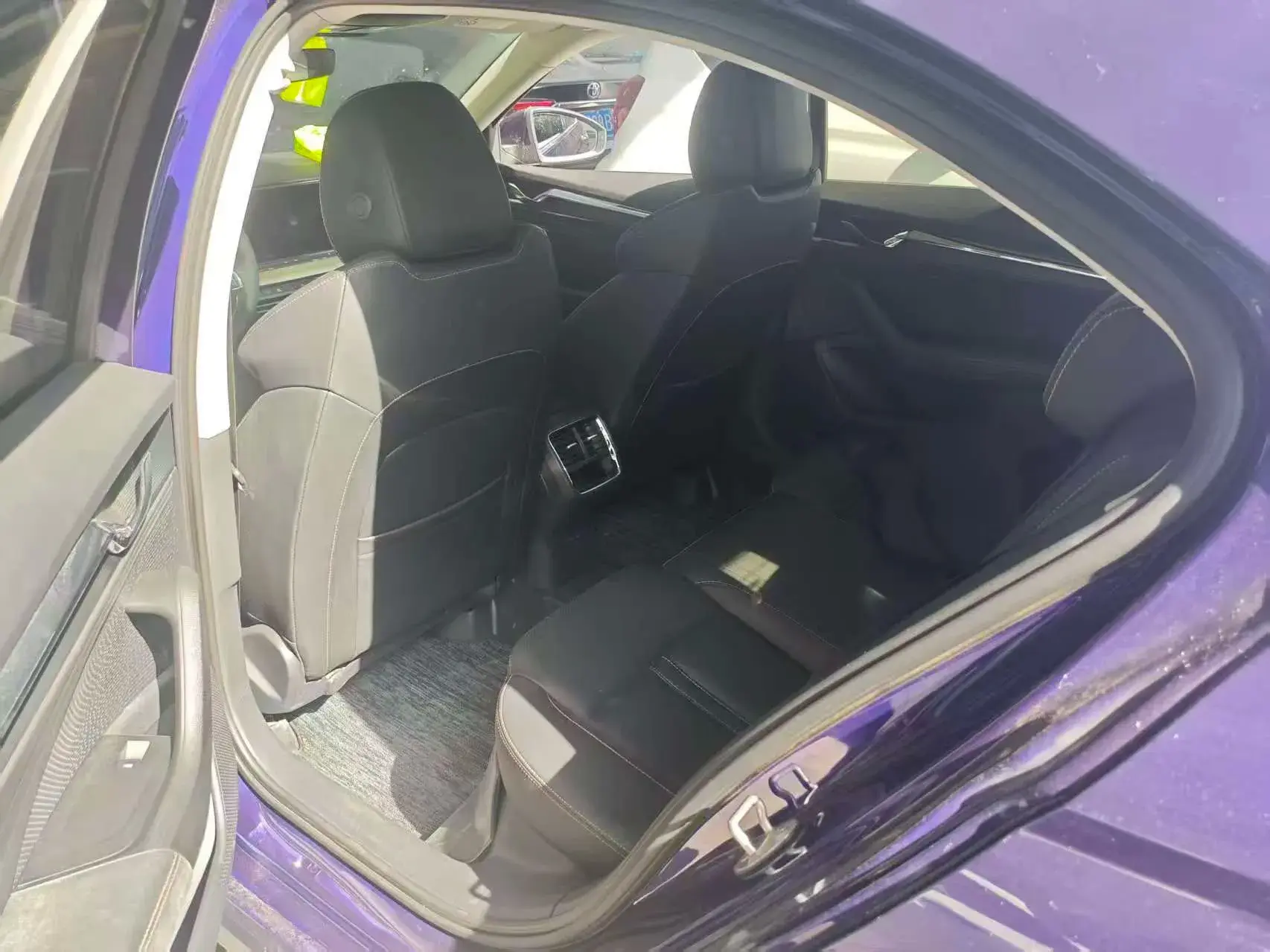 2021 SKODA OCTAVIA thumbnail 4