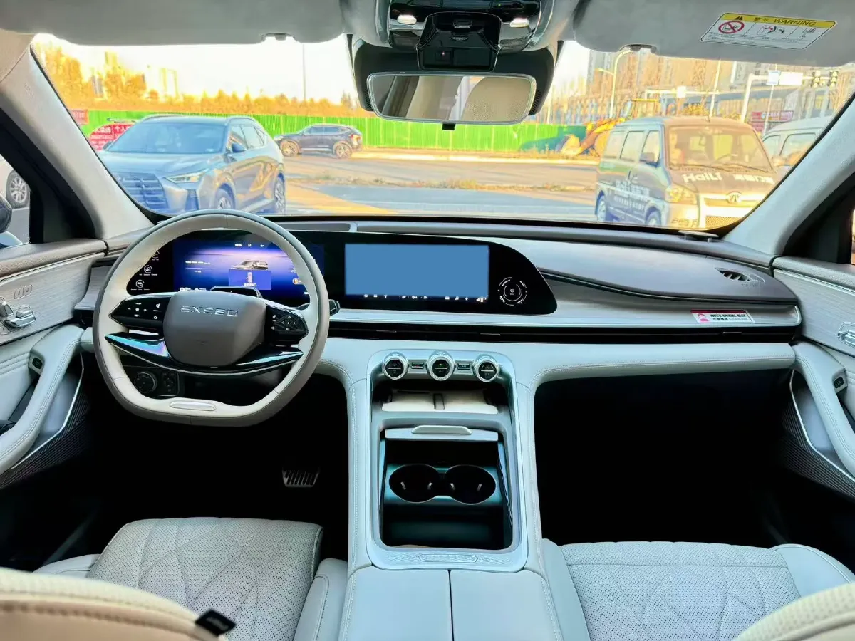 2024 Exceed RX C-DM 1.5T 156HP L4 3DHT PHEV 34.46KWH,autocango,china used car exporter,china ev exporter,chinese used car exporter,chinese used ev exporter