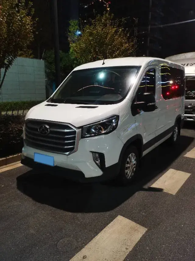 2022 MAXUS XinTu V90 2.0T 150HP L4 6MT