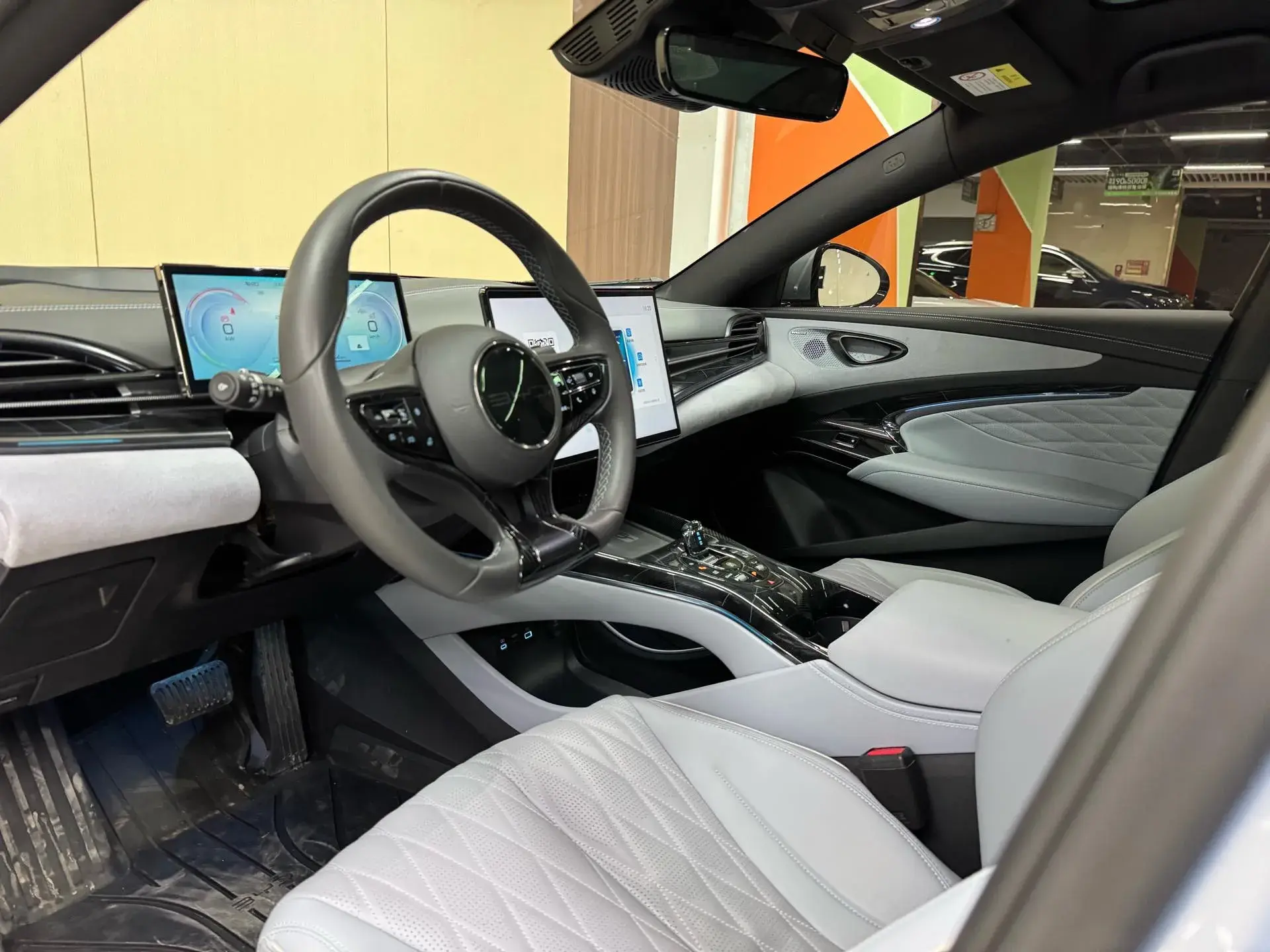 2022 BYD SEAL thumbnail 4