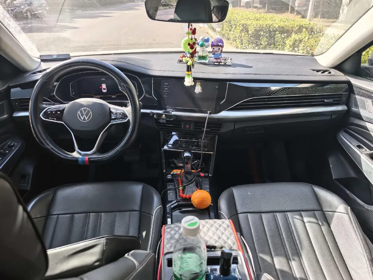 2023 Volkswagen Passat 2.0T 186HP L4 7DCT,autocango,china used car exporter,china ev exporter,chinese used car exporter,chinese used ev exporter