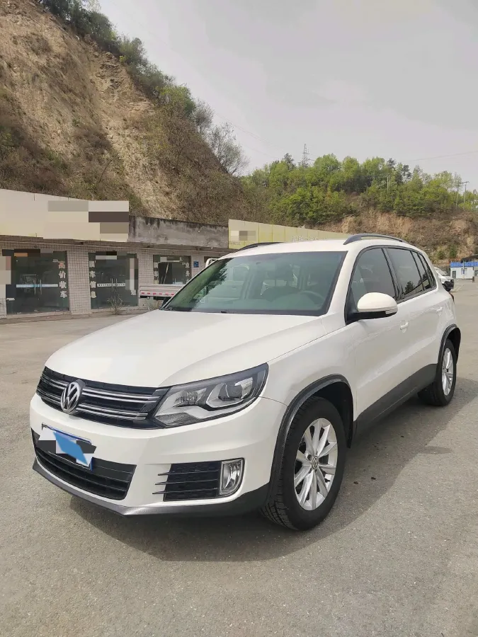 2017 Volkswagen Tiguan 1.8T 160HP L4 6AT,autocango,china used car exporter,china ev exporter,chinese used car exporter,chinese used ev exporter