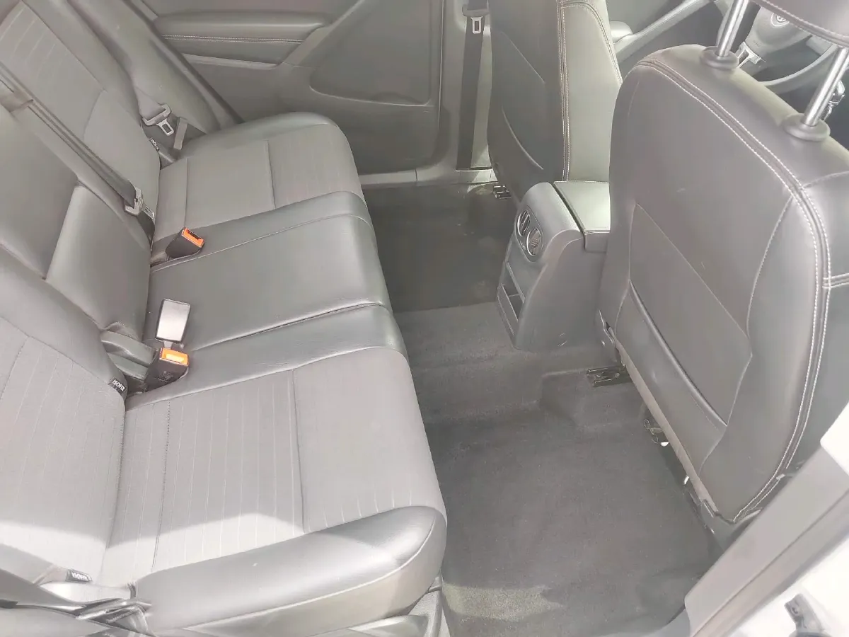 2017 Volkswagen Tiguan 1.8T 160HP L4 6AT,autocango,china used car exporter,china ev exporter,chinese used car exporter,chinese used ev exporter