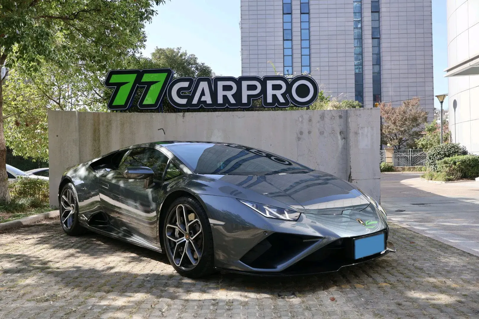 2020 LAMBORGHINI HURACÁN thumbnail 3