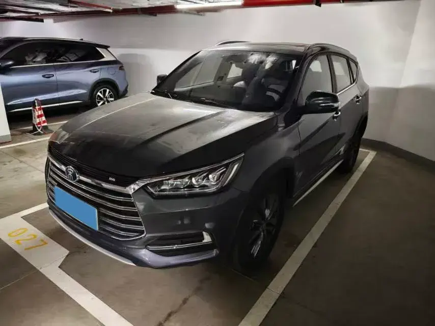 2019 BYD SONG view 1