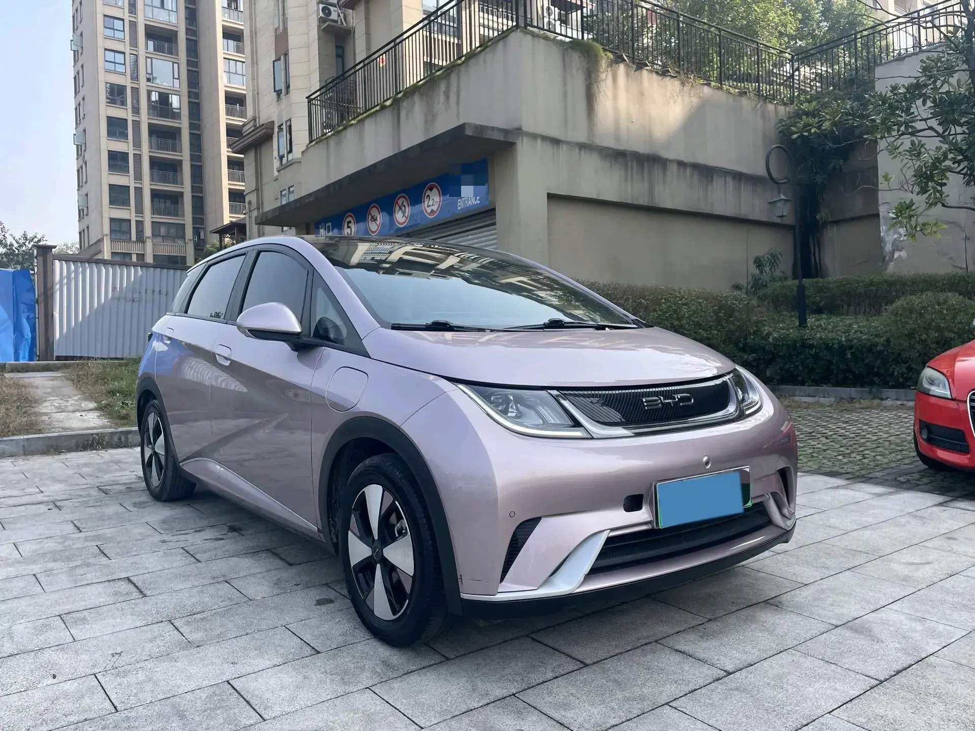 2023 BYD DOLPHIN thumbnail 3