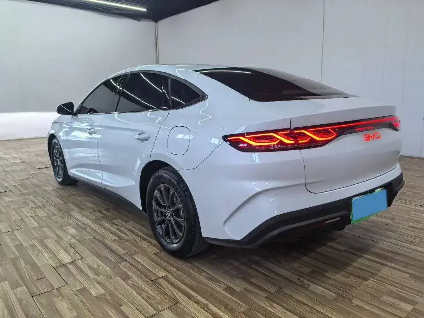 2024 BYD QINL thumbnail 4