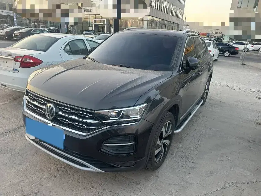 2021 VOLKSWAGEN TAYRON view 1