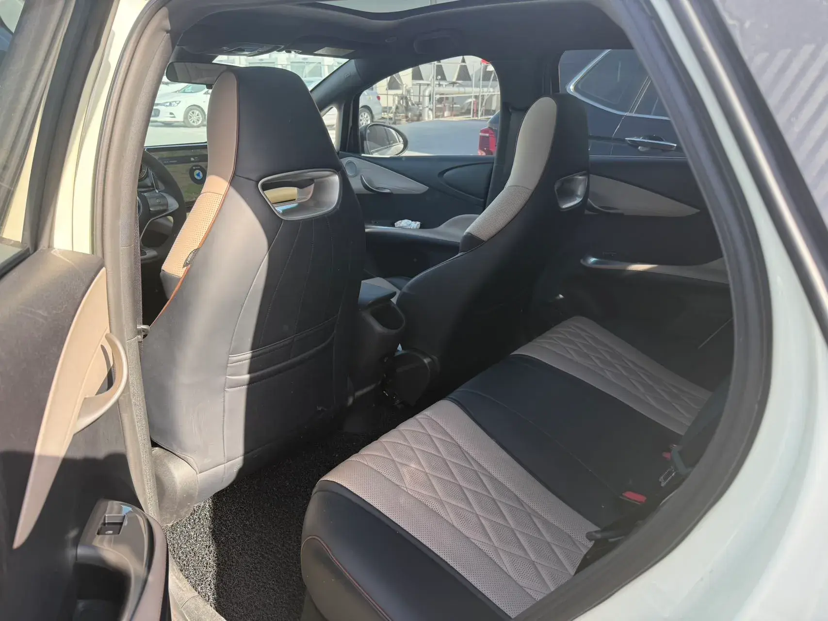 2021 BYD DOLPHIN thumbnail 4