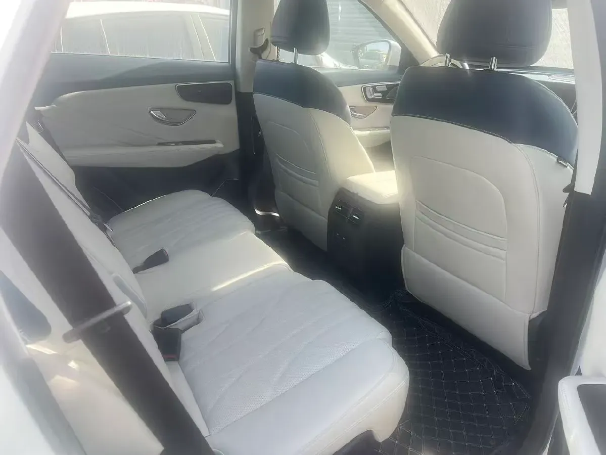 2024 Jetour ShanHai L7 1.5T 156HP L4 2DHT PHEV 19.43KWH,autocango,china used car exporter,china ev exporter,chinese used car exporter,chinese used ev exporter