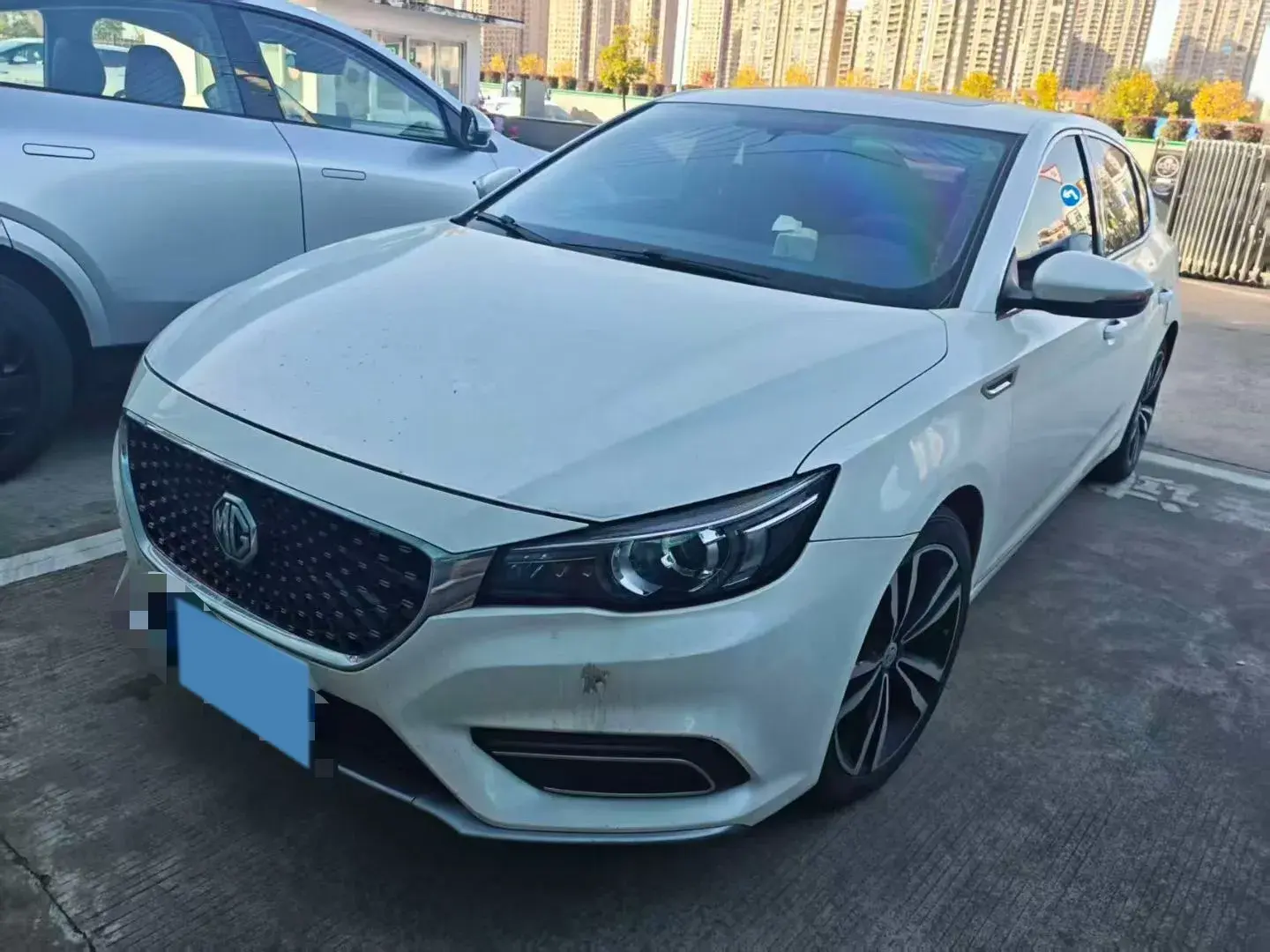 2017 MG MG6 view 1