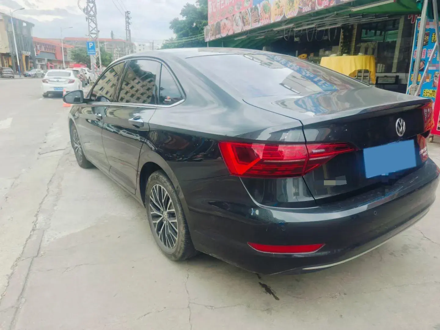 2020 VOLKSWAGEN SAGITAR thumbnail 4