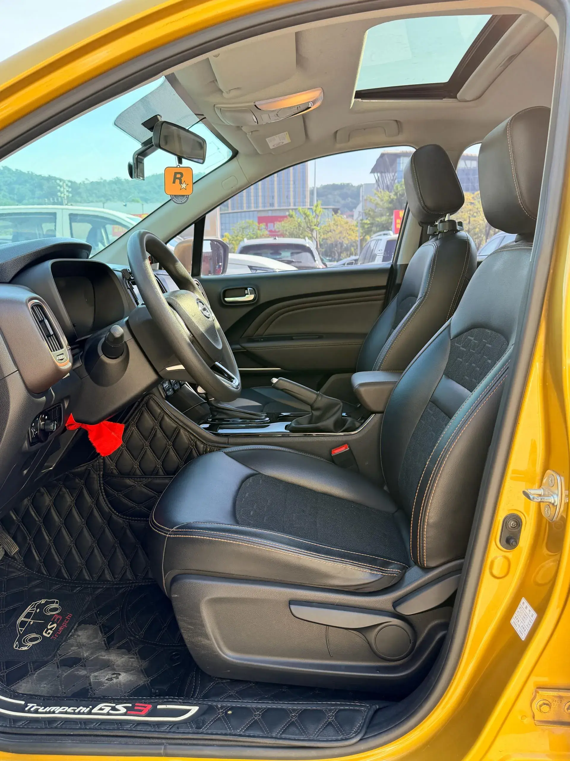 2017 GAC TRUMPCHI thumbnail 4