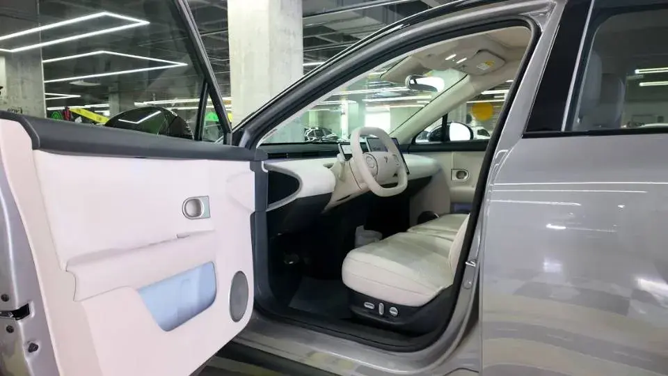 2025 FIREFLY FIREFLY thumbnail 4