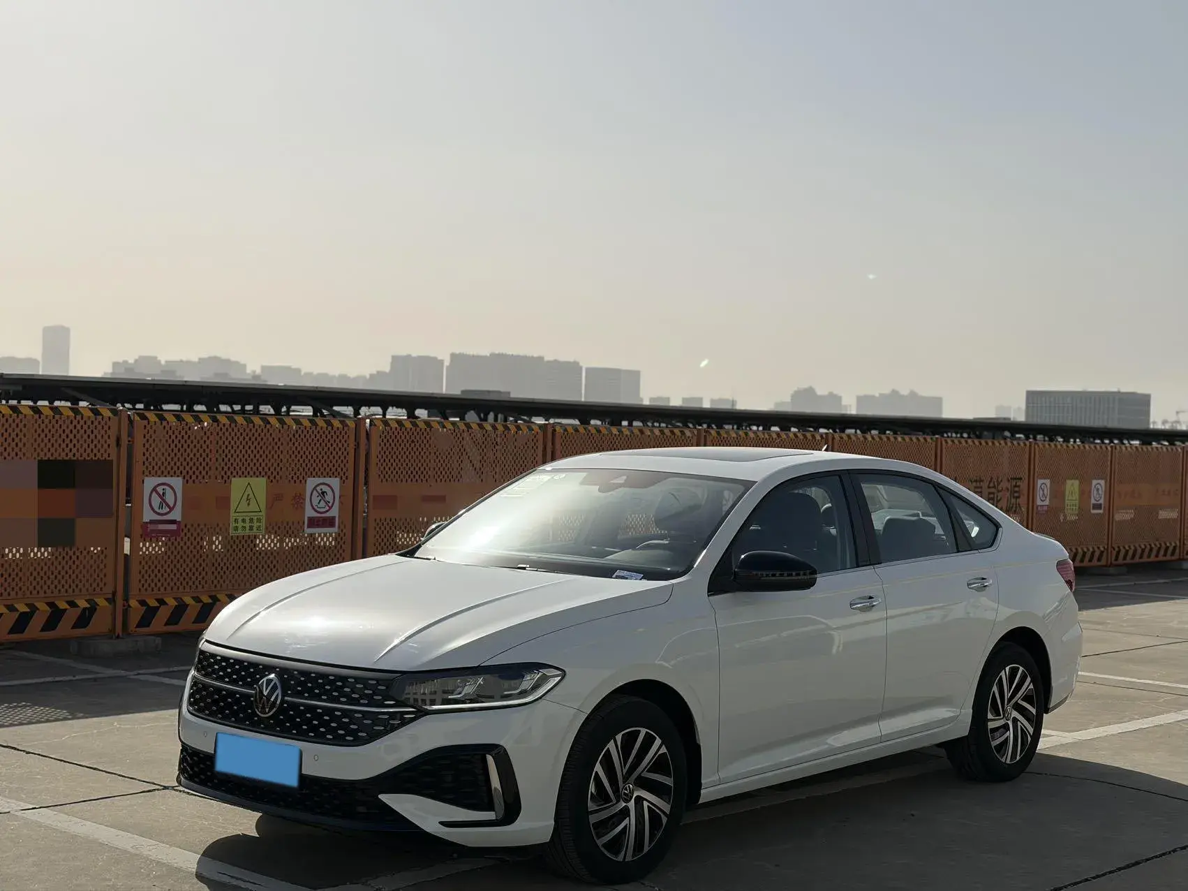 2024 VOLKSWAGEN LAVIDA view 1