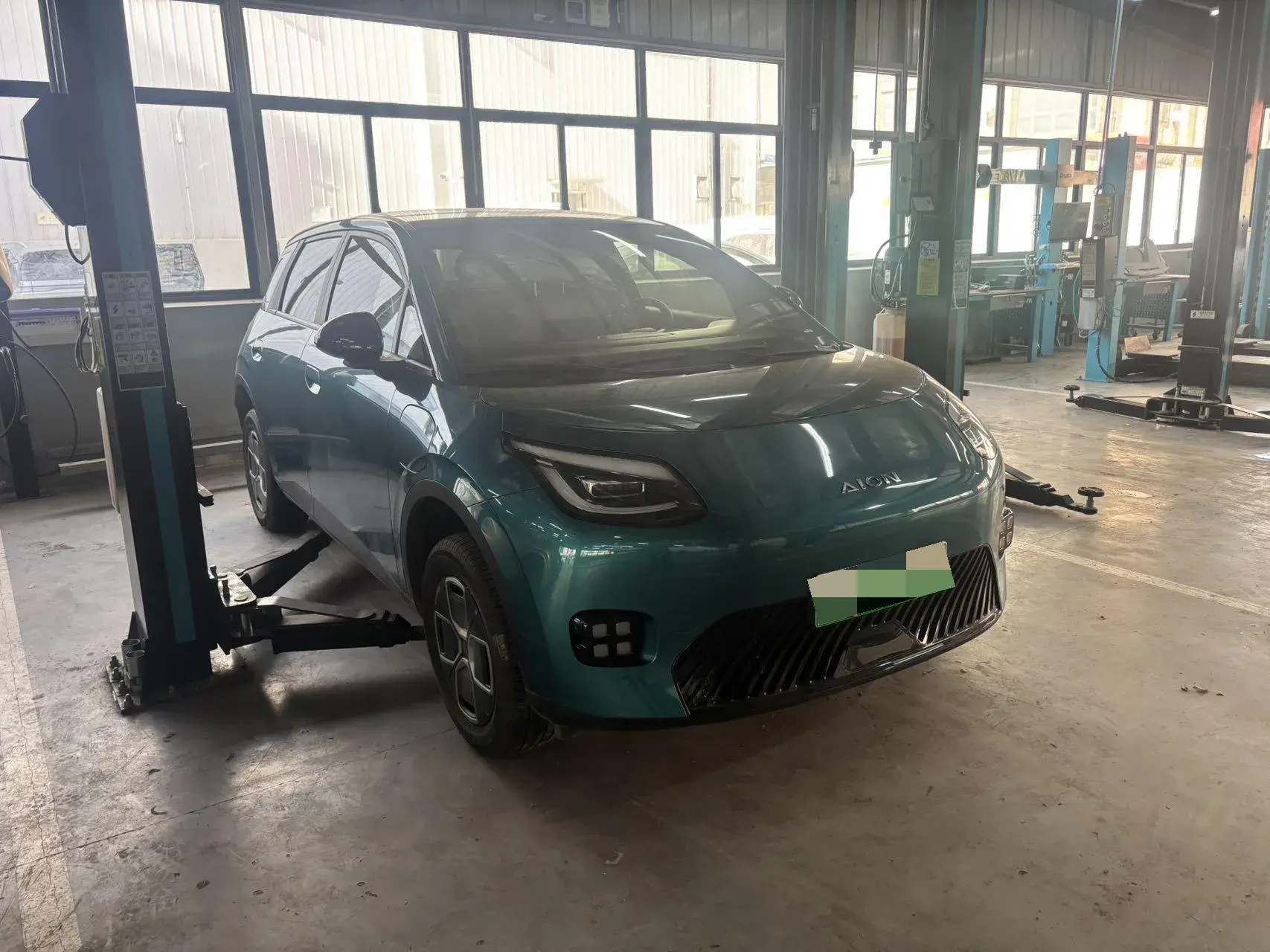 2025 AION AION thumbnail 2