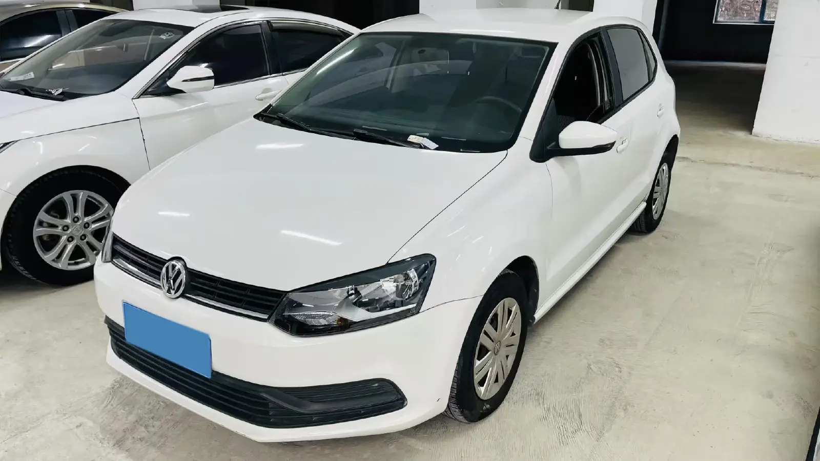 2016 Volkswagen Polo 1.4L 90HP L4 6AT