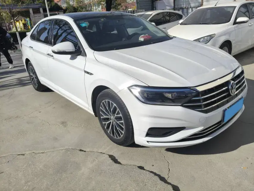 2019 VOLKSWAGEN SAGITAR thumbnail 2