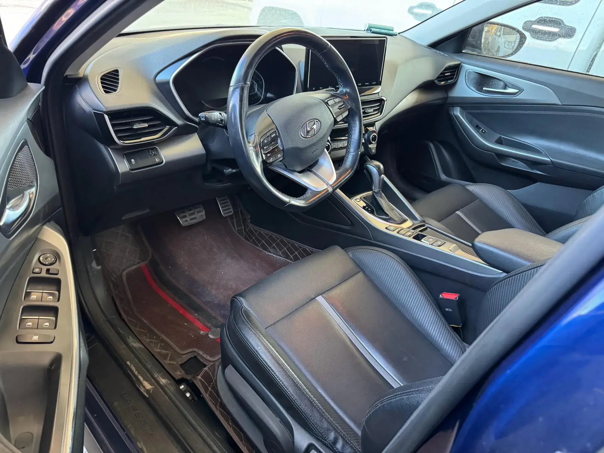 2019 HYUNDAI LA thumbnail 3