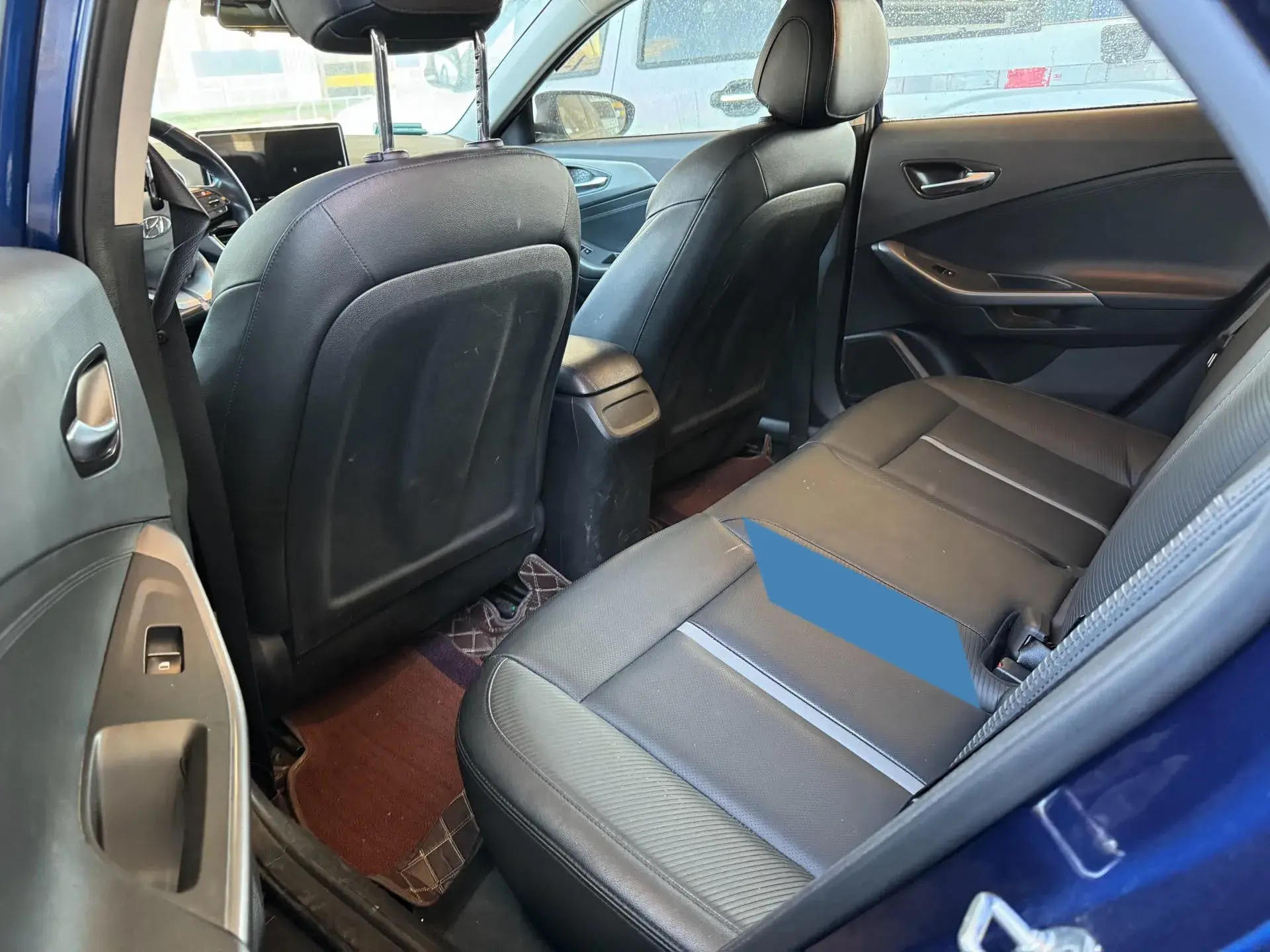 2019 HYUNDAI LA thumbnail 4