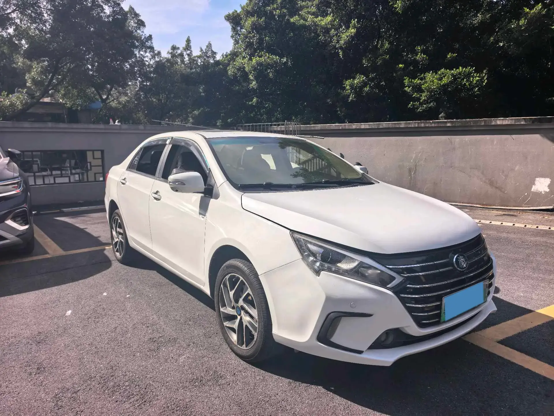 2018 BYD QIN thumbnail 2