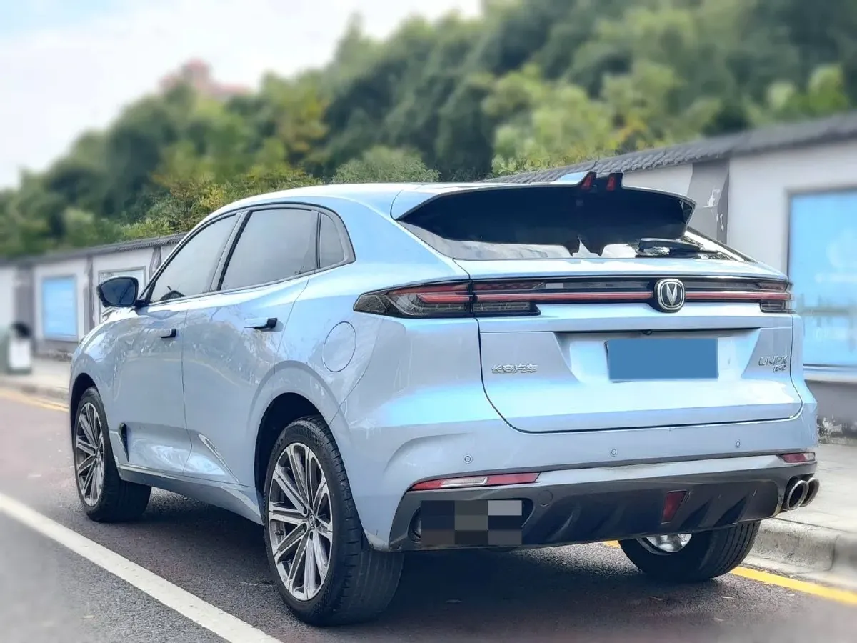 2021 ChangAn UNI-K 2.0T 233HP L4 8AT,autocango,china used car exporter,china ev exporter,chinese used car exporter,chinese used ev exporter