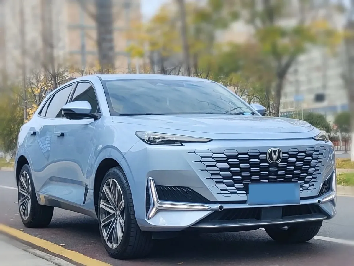 2021 ChangAn UNI-K 2.0T 233HP L4 8AT,autocango,china used car exporter,china ev exporter,chinese used car exporter,chinese used ev exporter