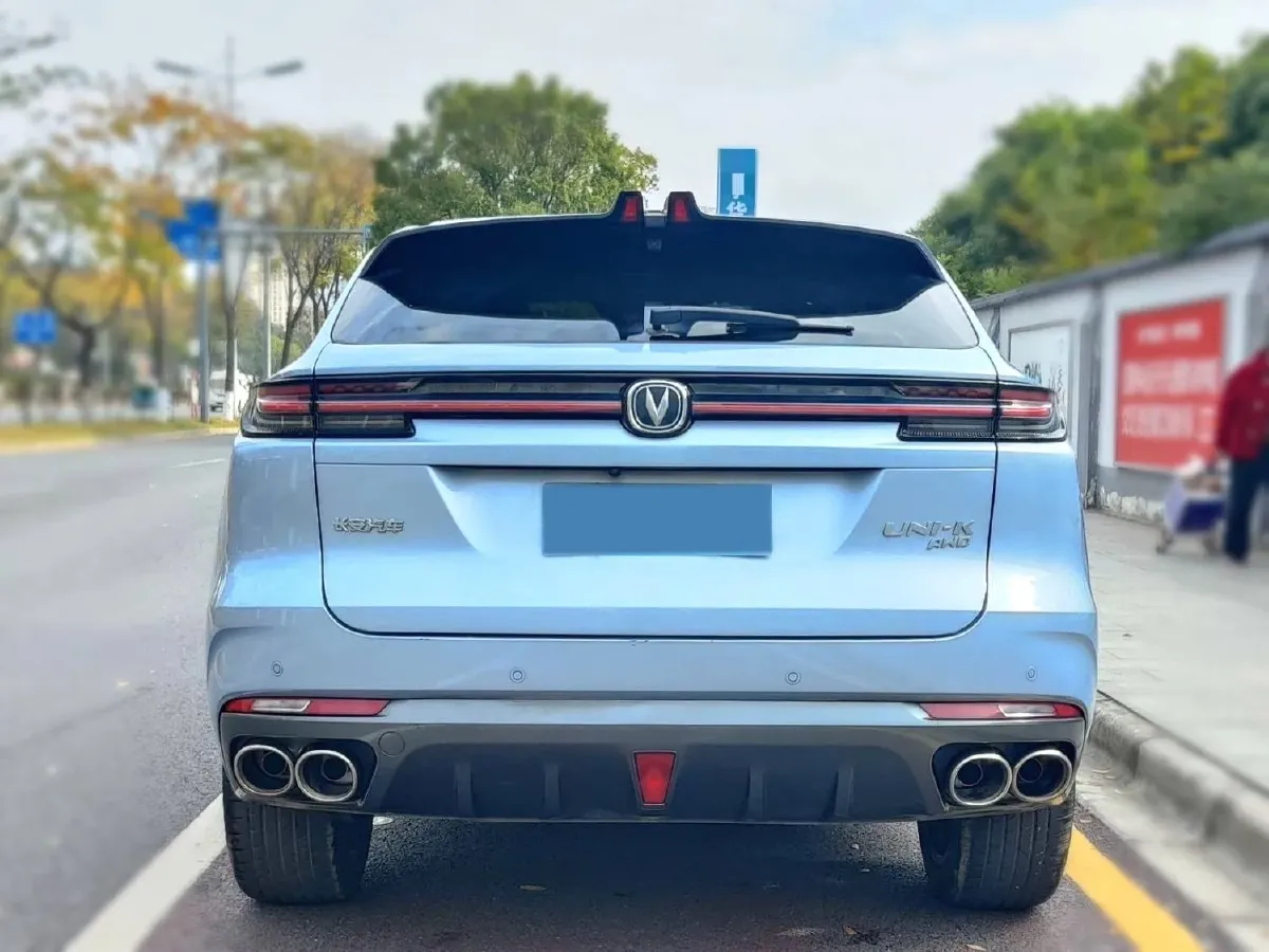 2021 ChangAn UNI-K 2.0T 233HP L4 8AT,autocango,china used car exporter,china ev exporter,chinese used car exporter,chinese used ev exporter