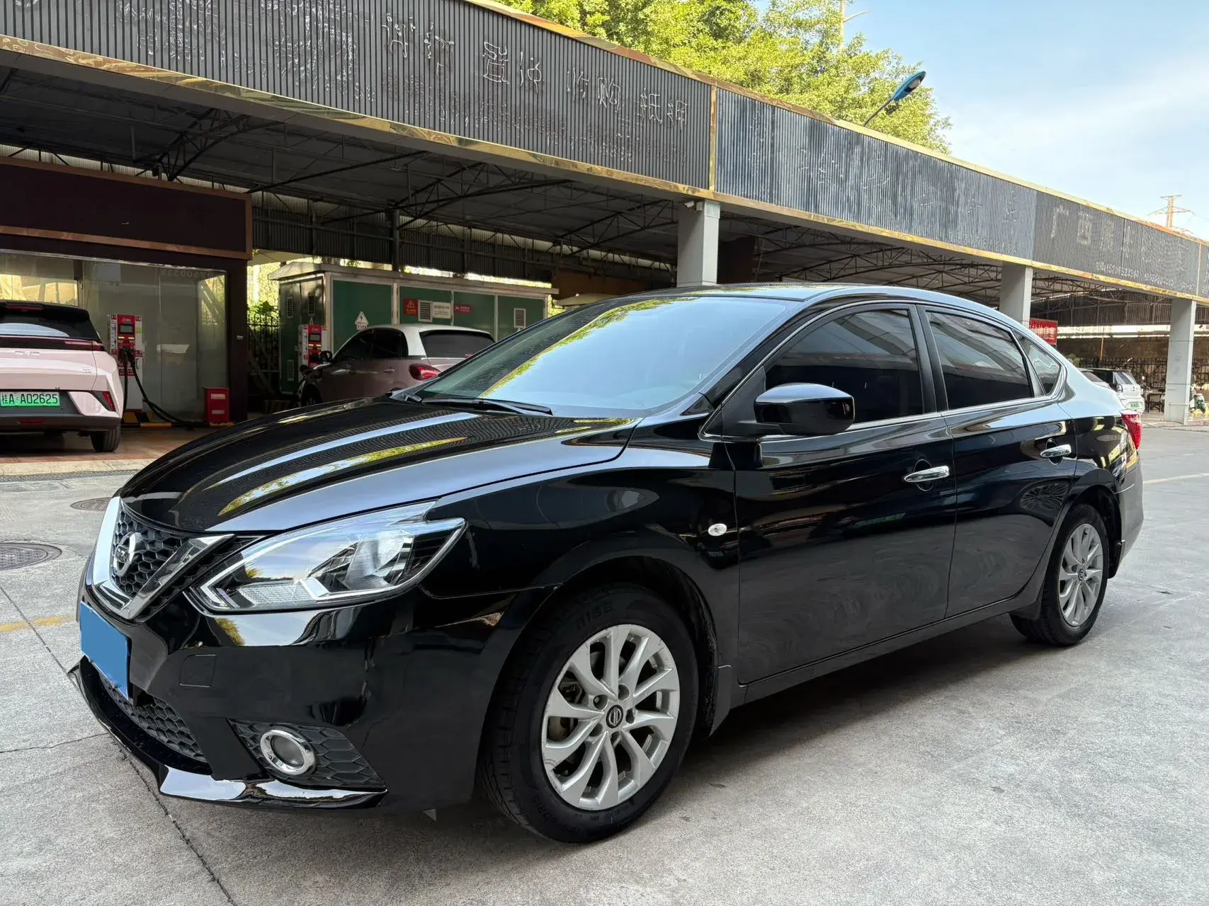 2021 NISSAN SYLPHY view 1