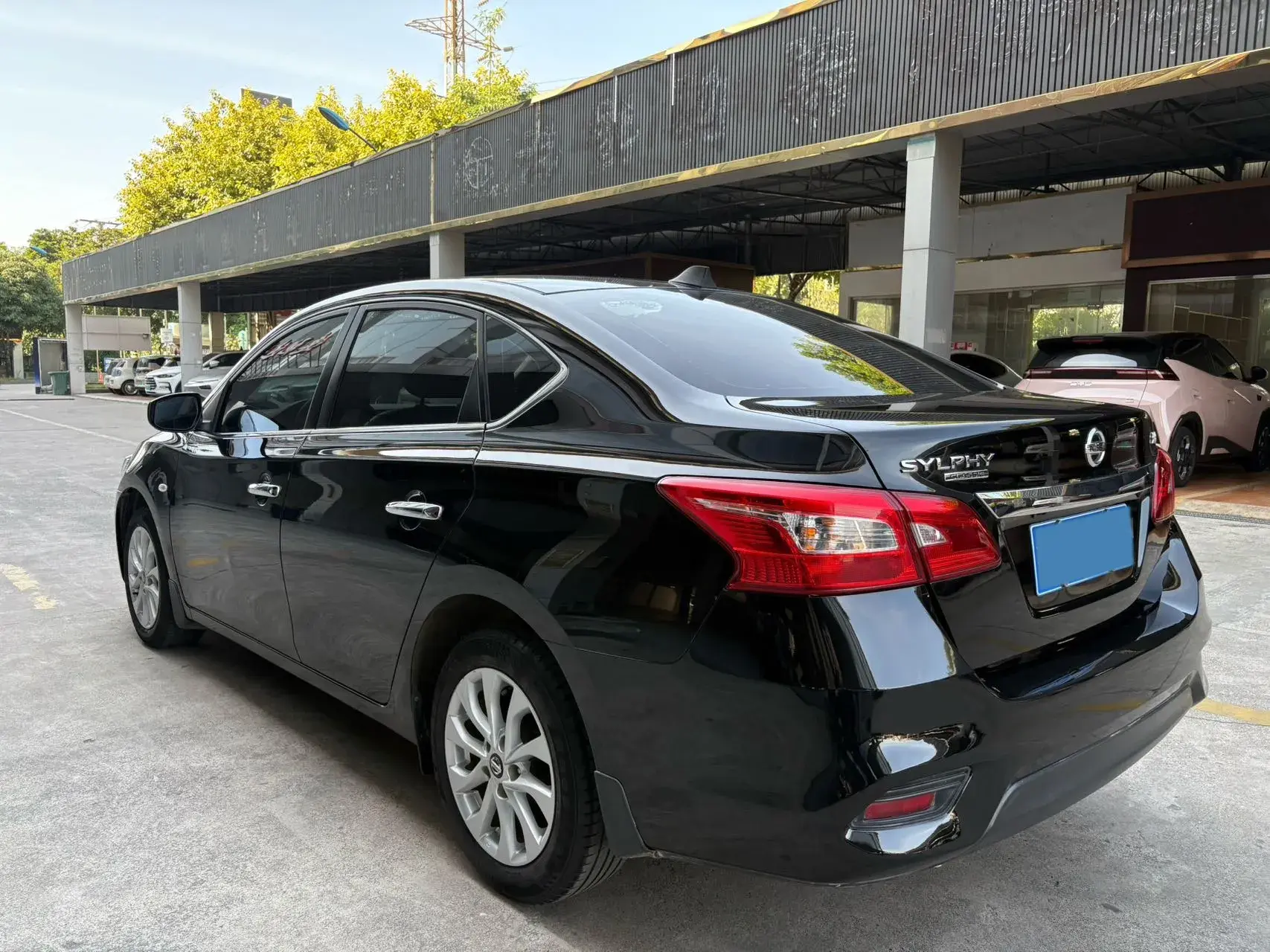 2021 NISSAN SYLPHY thumbnail 4