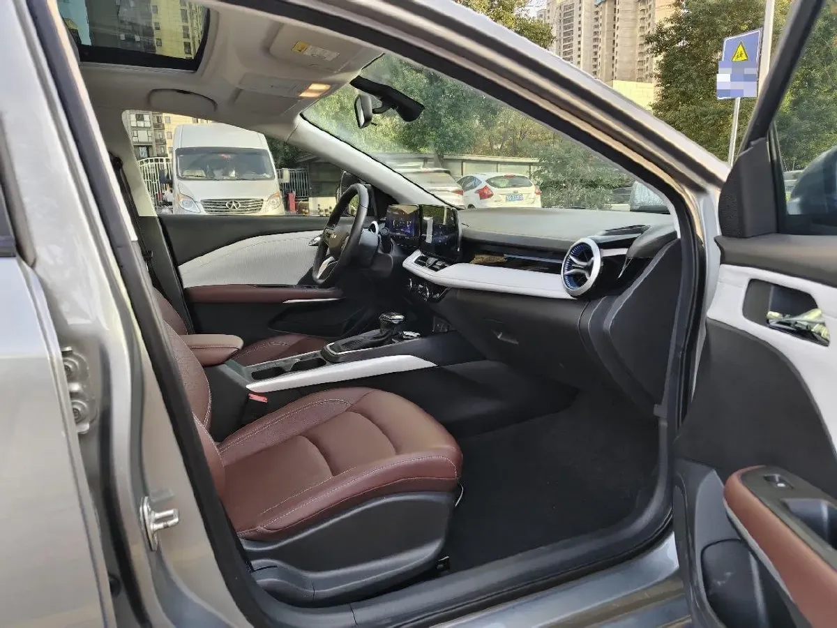 2023 Chevrolet Monza 1.5L 113HP L4 6DCT,autocango,china used car exporter,china ev exporter,chinese used car exporter,chinese used ev exporter