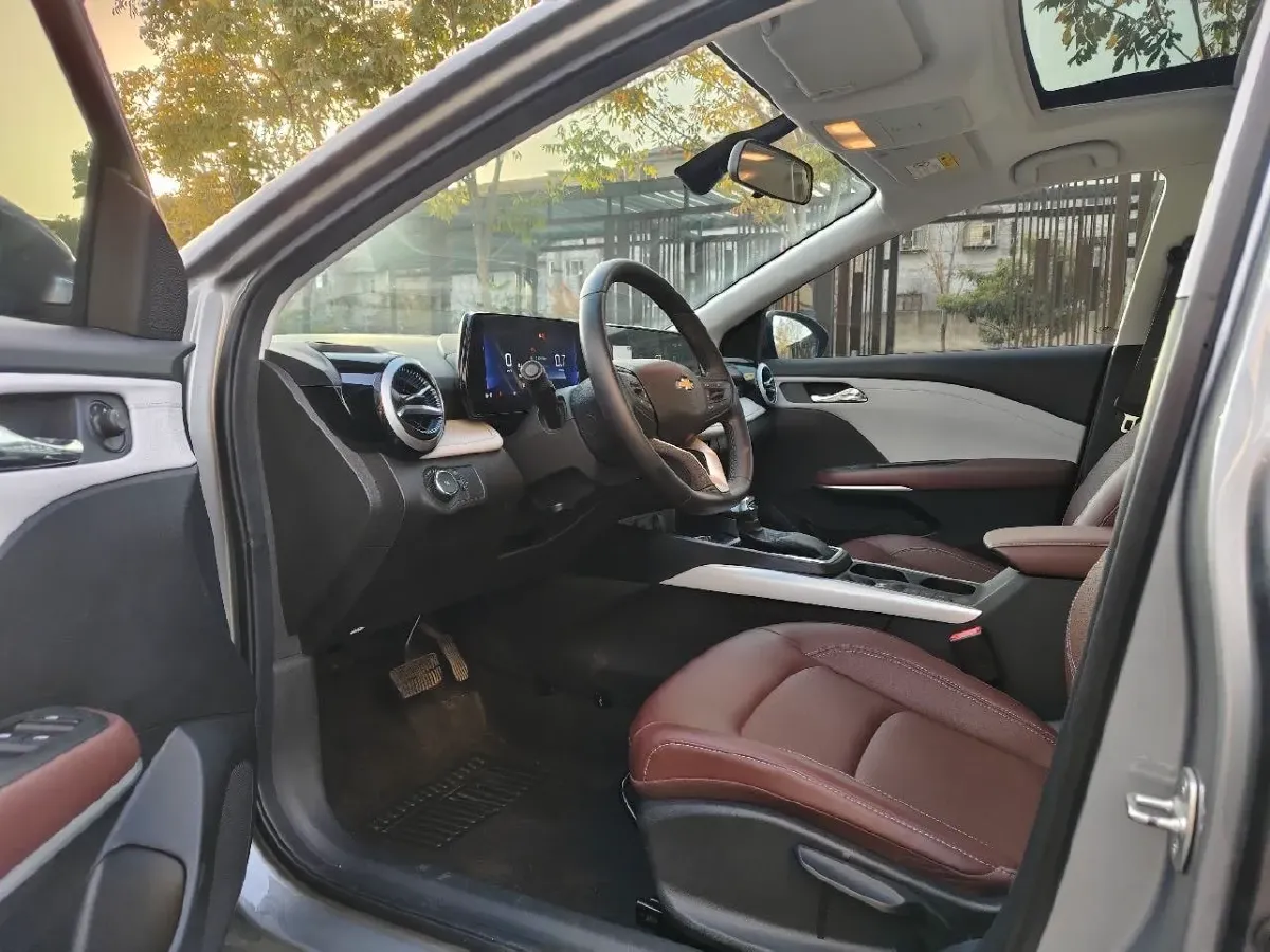 2023 Chevrolet Monza 1.5L 113HP L4 6DCT,autocango,china used car exporter,china ev exporter,chinese used car exporter,chinese used ev exporter