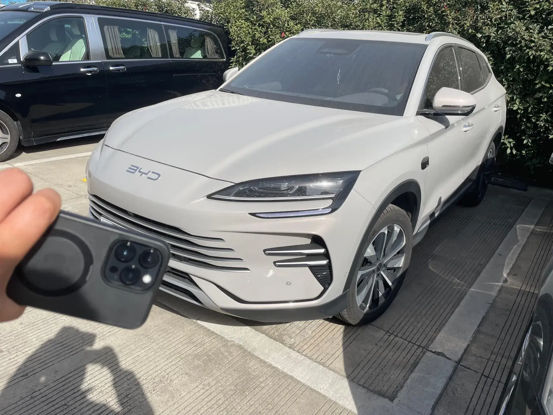 2025 BYD SONG view 1