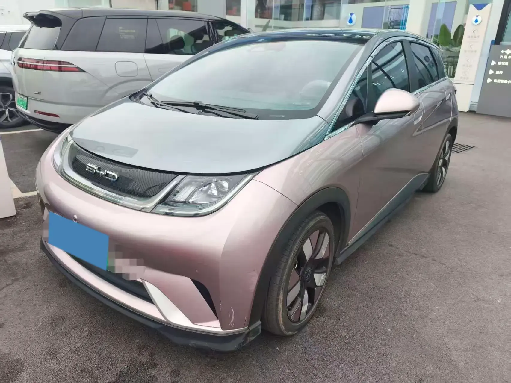 2021 BYD DOLPHIN view 1