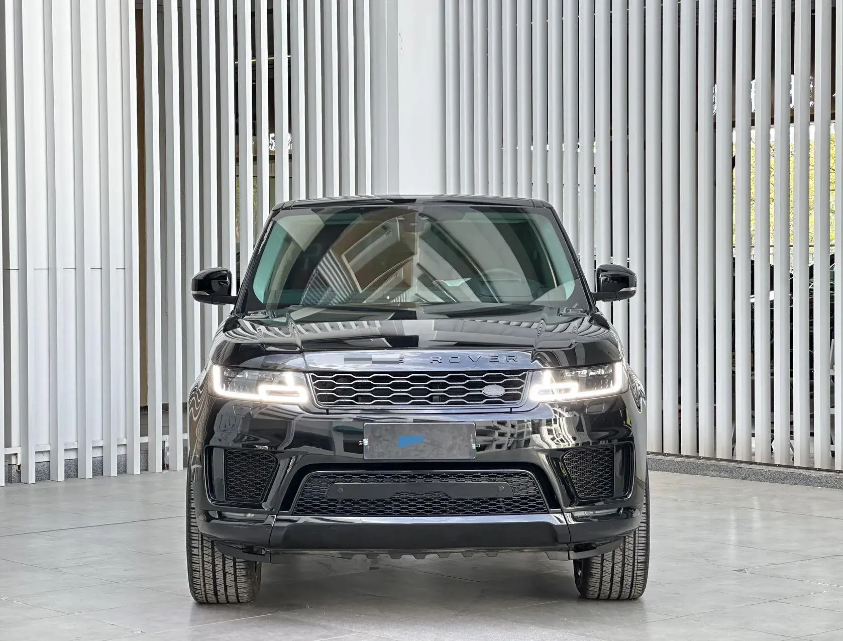 2020 LAND ROVER thumbnail 2