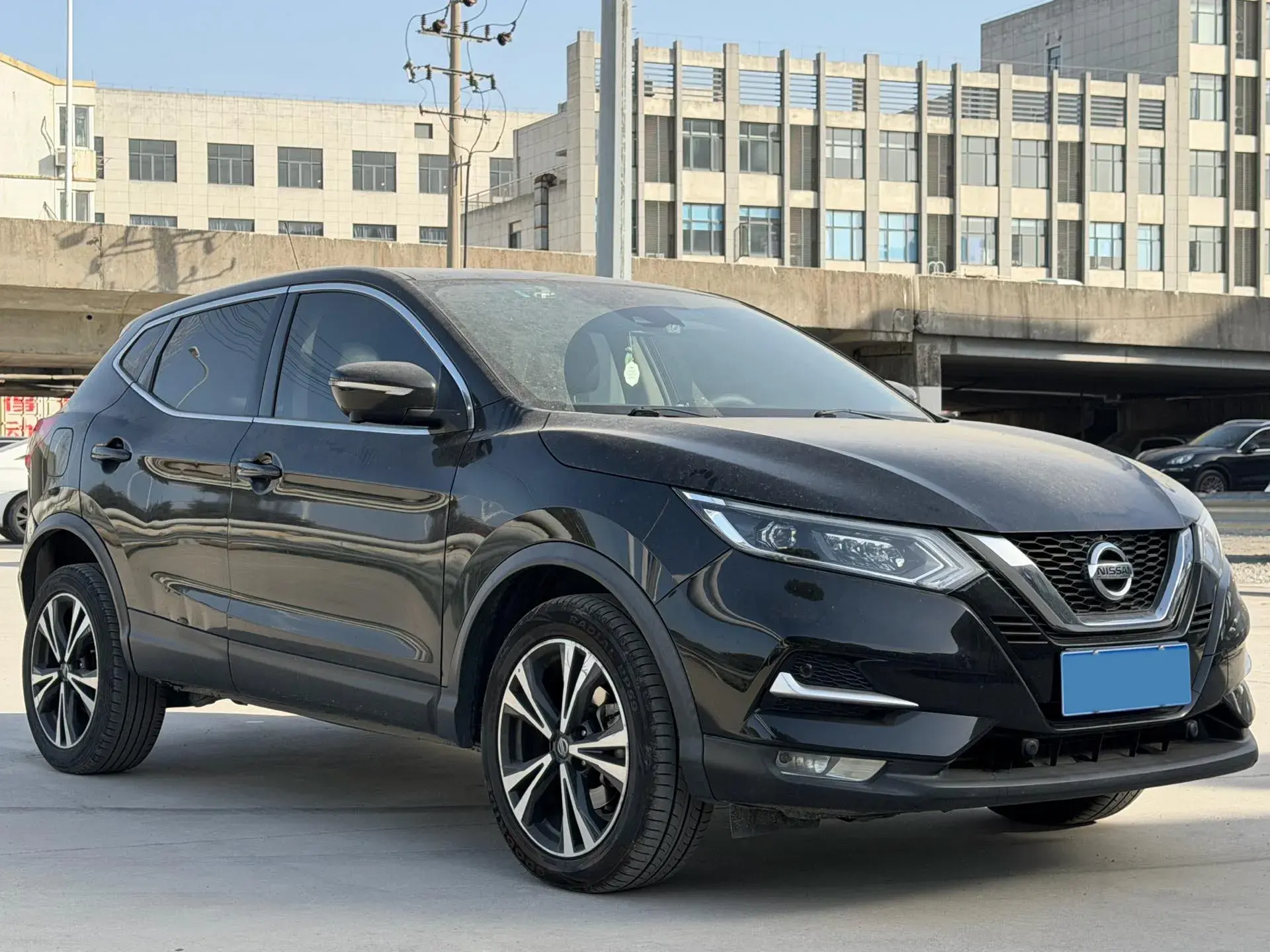 2021 NISSAN QASHQAI thumbnail 3
