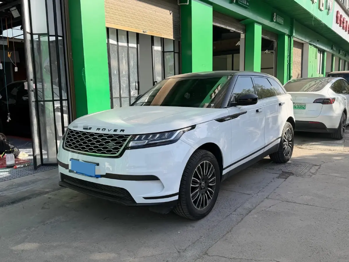 2018 Land Rover Range Rover Velar 2.0T 250HP L4 8AT
