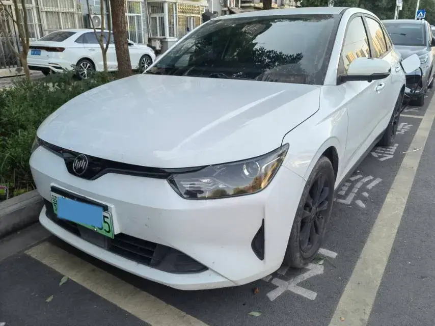 2021 Weltmeister E.5 BEV 58.589KWH