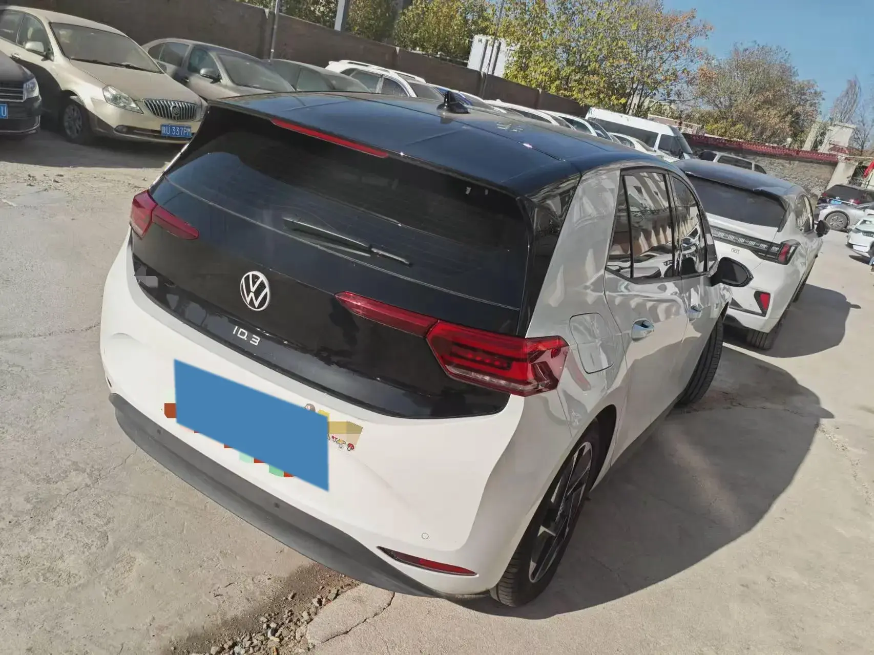 2025 VOLKSWAGEN ID.3 thumbnail 3