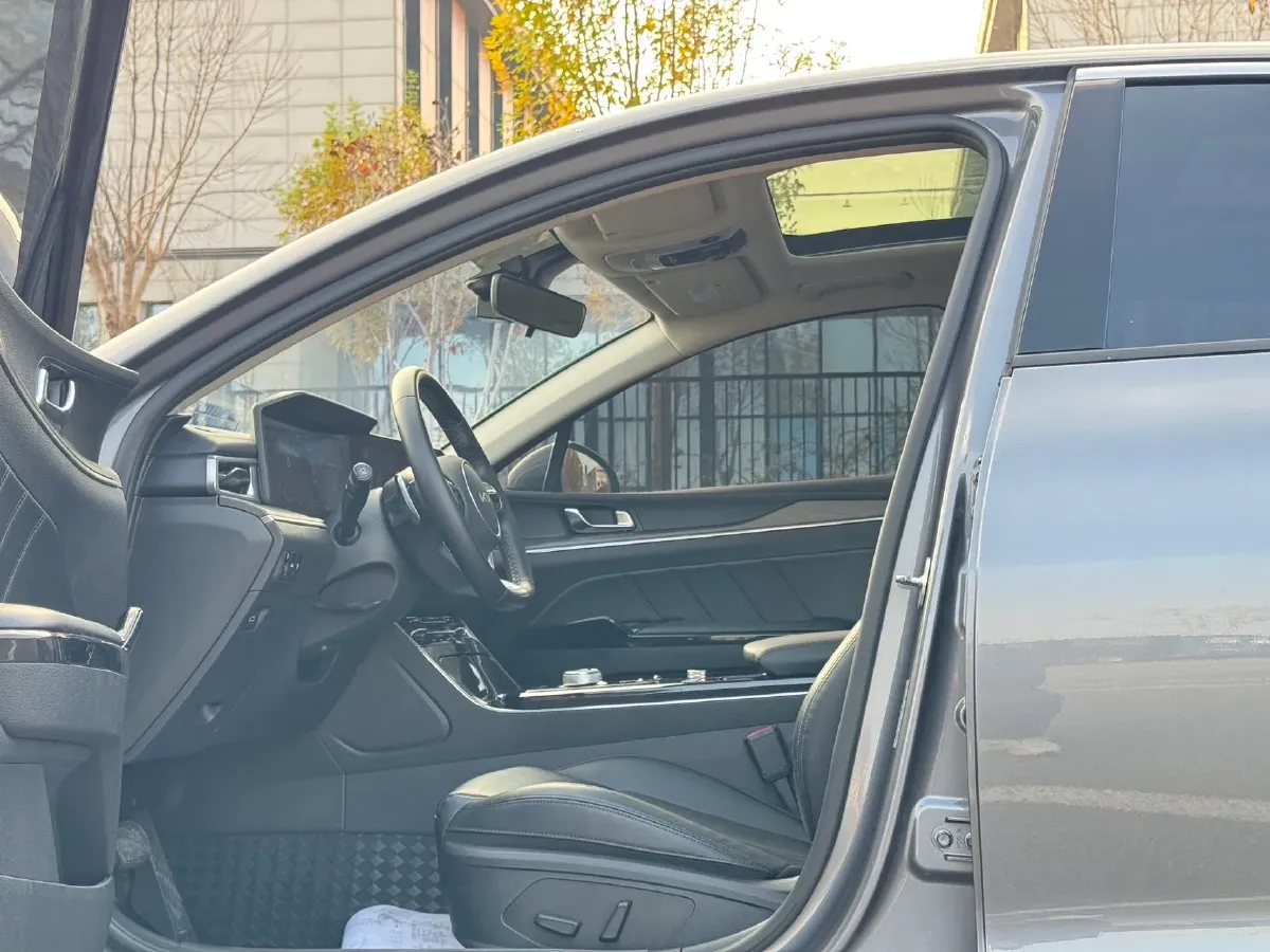 2021 Kia K5 1.5T 170HP L4 7DCT,autocango,china used car exporter,china ev exporter,chinese used car exporter,chinese used ev exporter