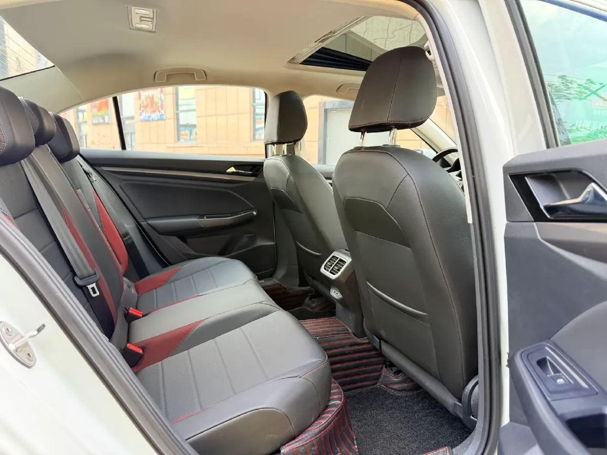 2021 Volkswagen Bora 1.5L 113HP L4 6AT,autocango,china used car exporter,china ev exporter,chinese used car exporter,chinese used ev exporter