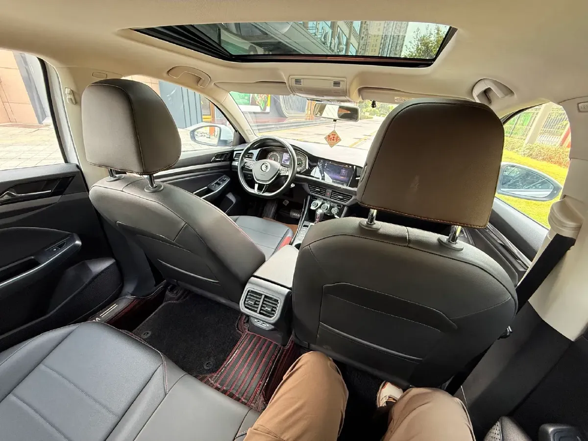 2021 Volkswagen Bora 1.5L 113HP L4 6AT,autocango,china used car exporter,china ev exporter,chinese used car exporter,chinese used ev exporter