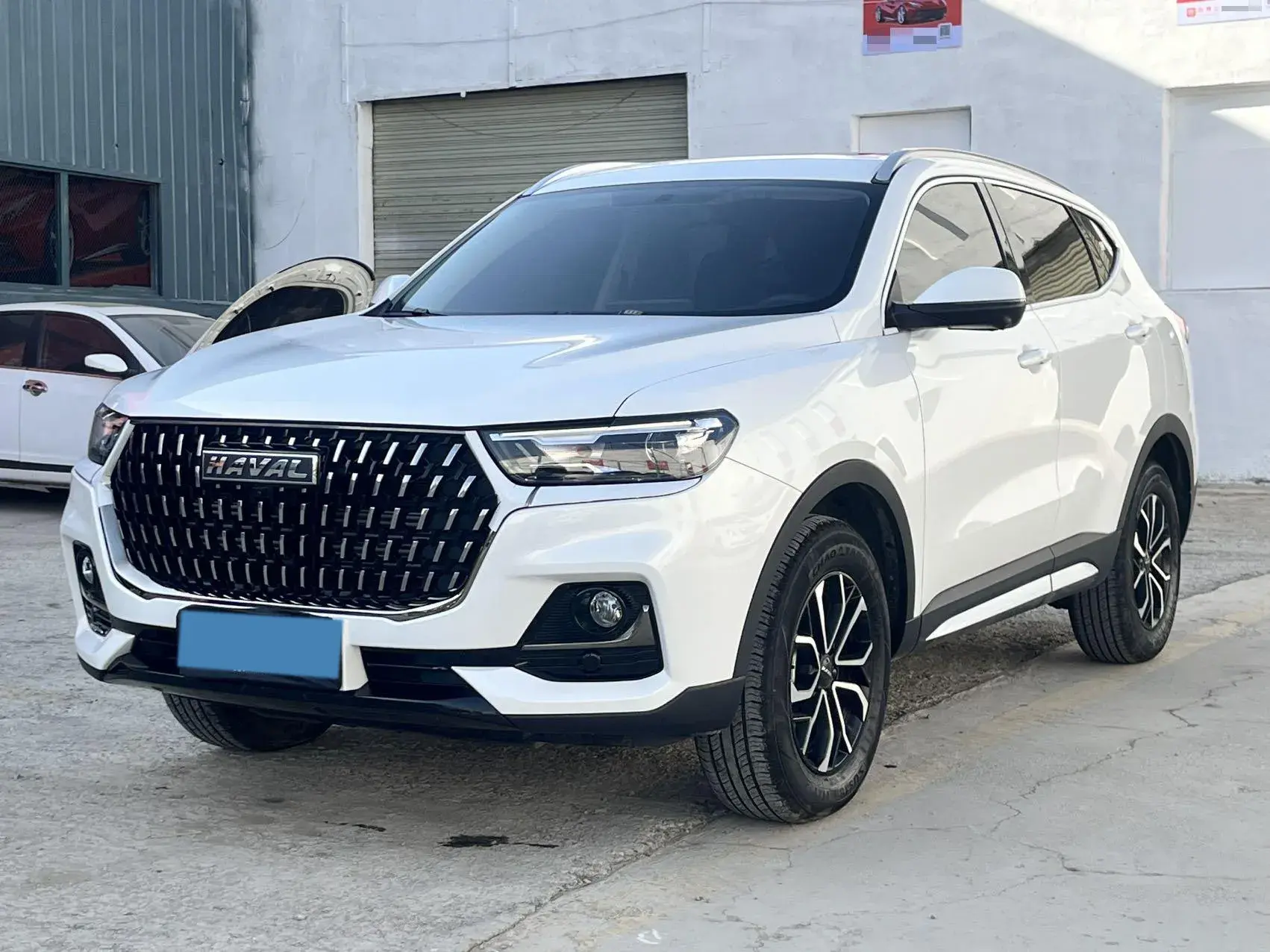 2025 HAVAL H6 view 1