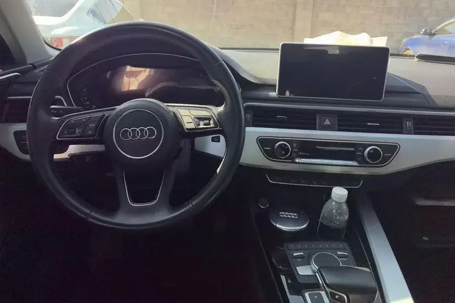 2019 AUDI A4L thumbnail 4