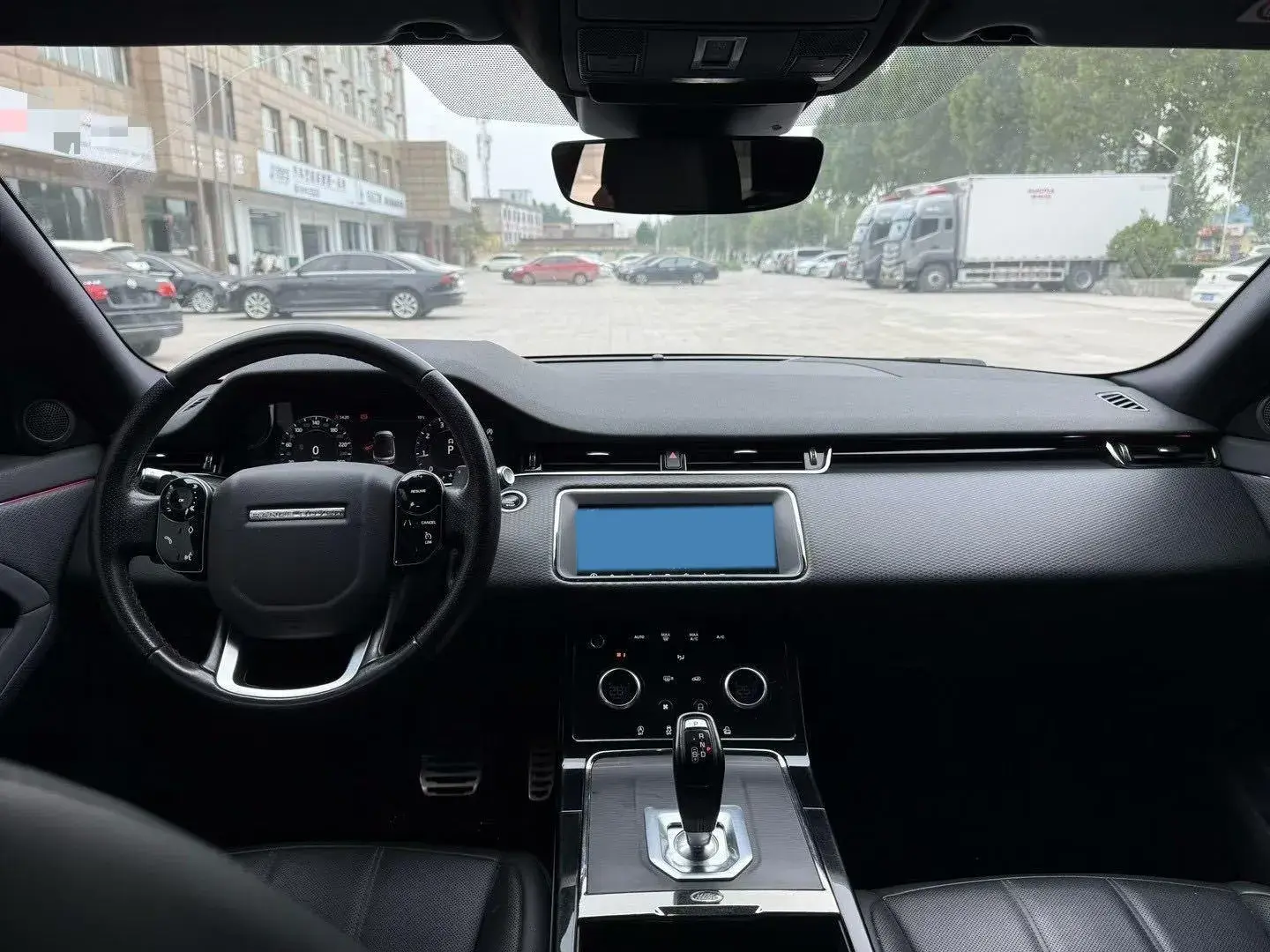 2020 LAND ROVER thumbnail 4