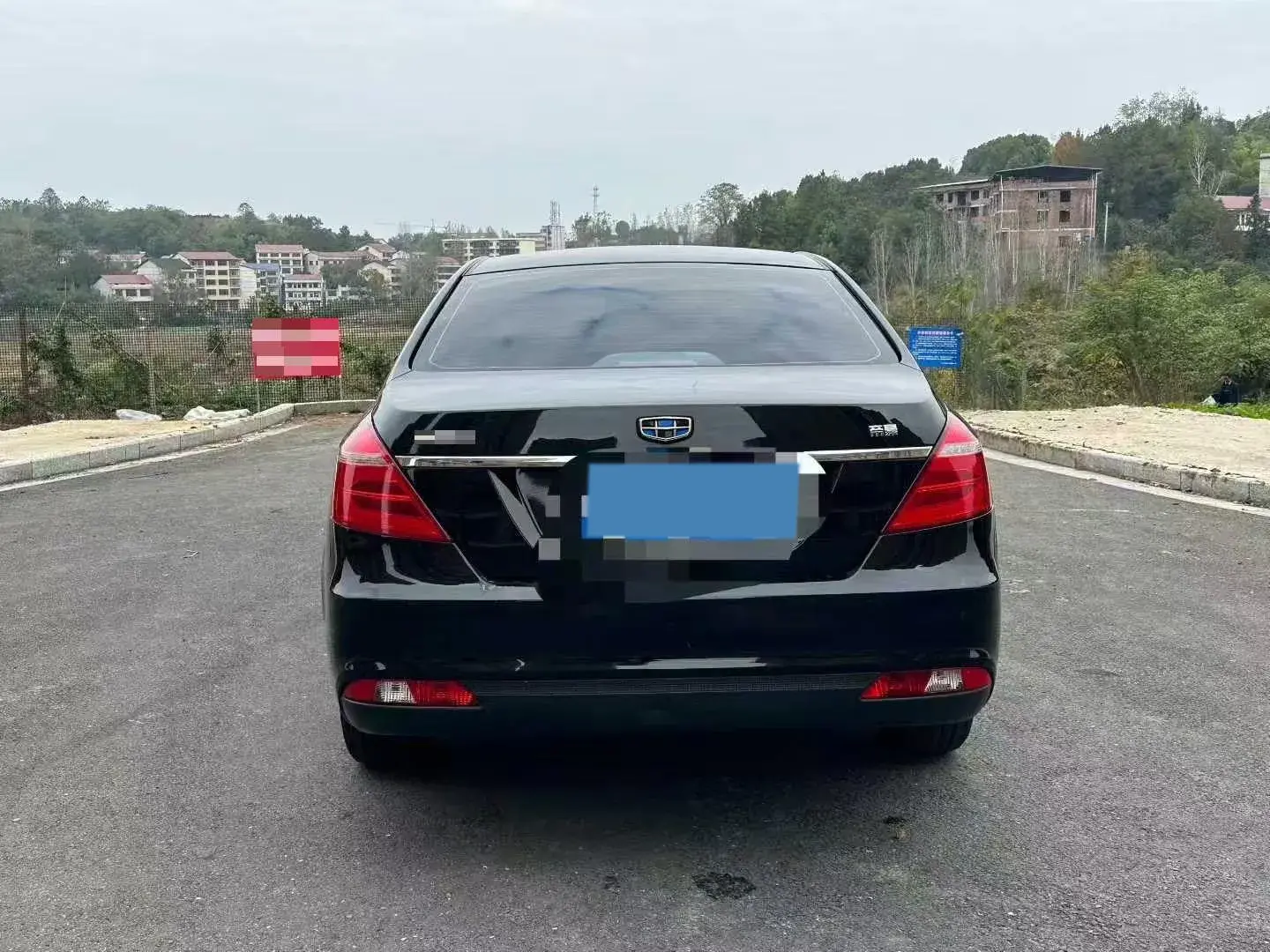 2017 GEELY EMGRAND thumbnail 4