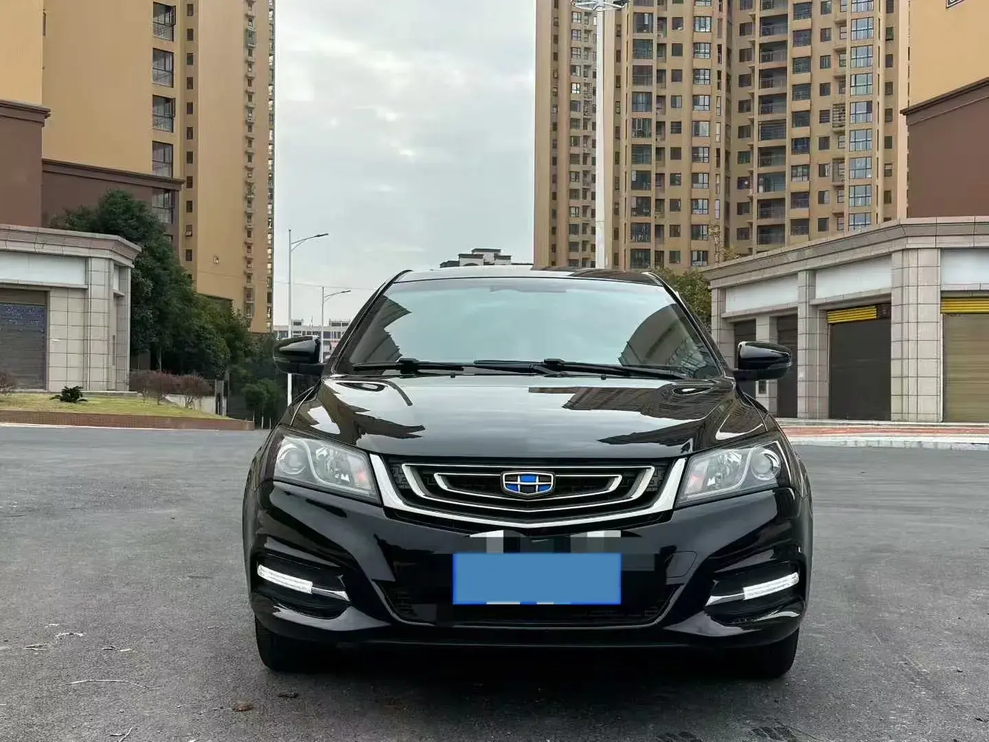 2017 GEELY EMGRAND thumbnail 2